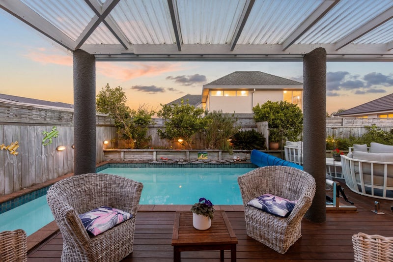 1/66 Browns Bay Road, Rothesay Bay, Auckland - Carousel 2