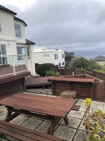 22 Dress Circle, Newlands, Wellington - Carousel 11