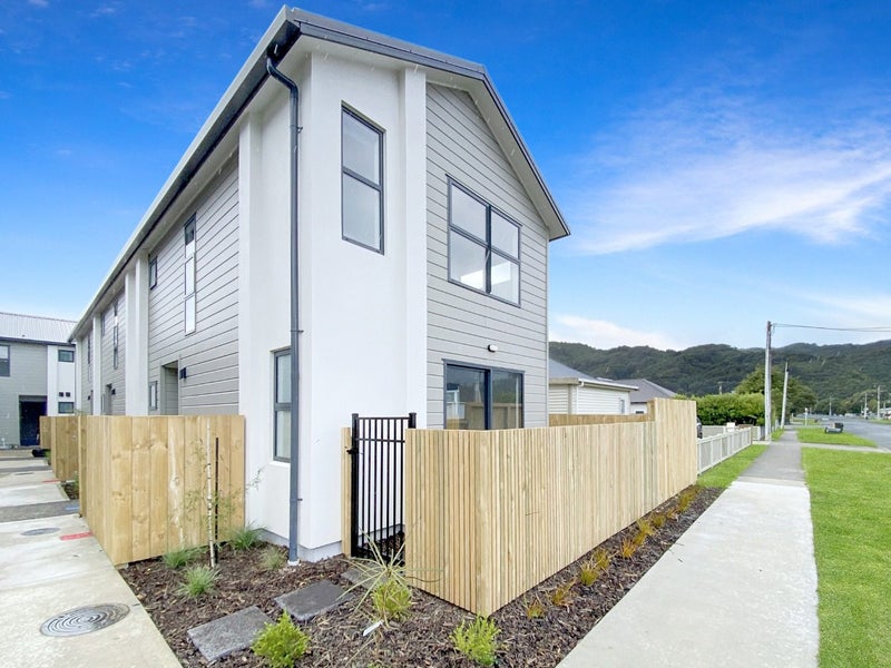 9/3 Best Street, Wainuiomata, Lower Hutt - Carousel 12