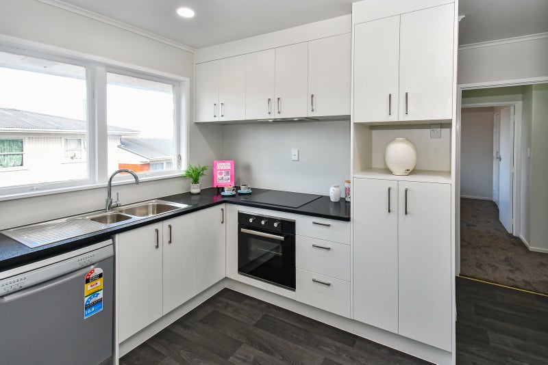 2/50 Pilkington Road, Mount Wellington, Auckland - Carousel 21