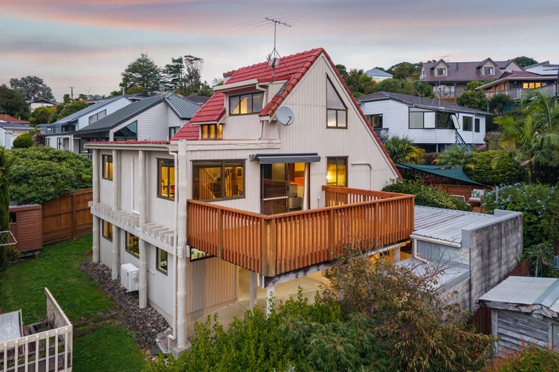 2/3 LYNNGATE PL, Hillcrest, Auckland - Carousel 18