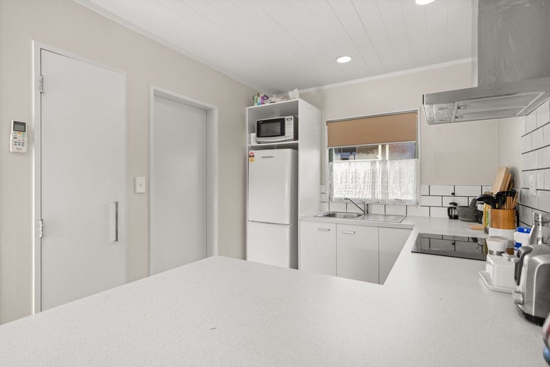 1/65 Coopers Road, Gate Pa, Tauranga - Carousel 2