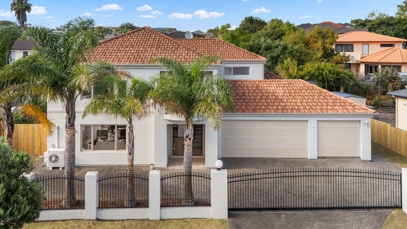 126 Killybegs Drive, Pinehill, Auckland - Carousel 1