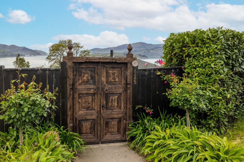 125 Main Road, Lyttelton - Carousel 1