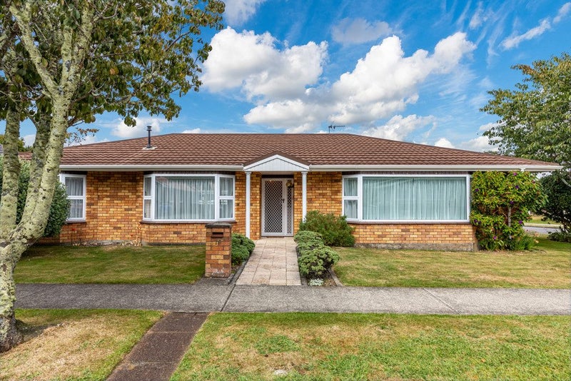 78 McParland Street, Elderslea, Upper Hutt - Carousel 1