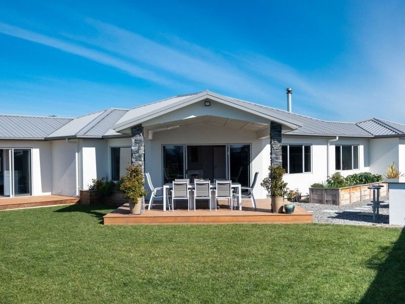 11 Kaituna Place, Te Awa, Napier - Carousel 2