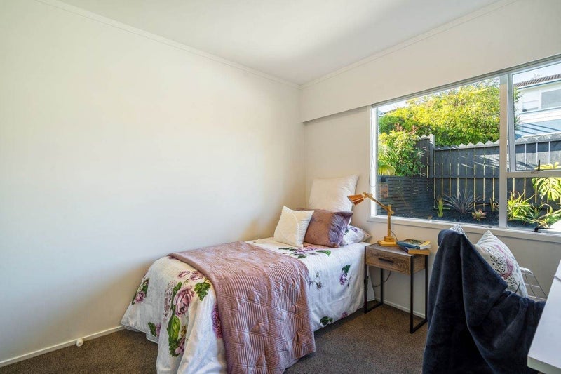 1/34C Sunnynook Road, Sunnynook, Auckland - Carousel 2