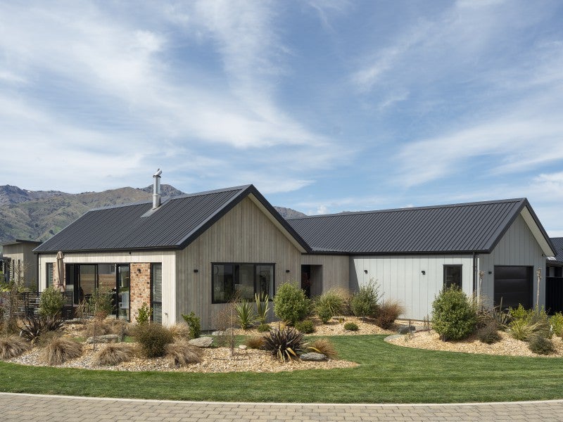 8 Teal Place, Wanaka - Carousel 2