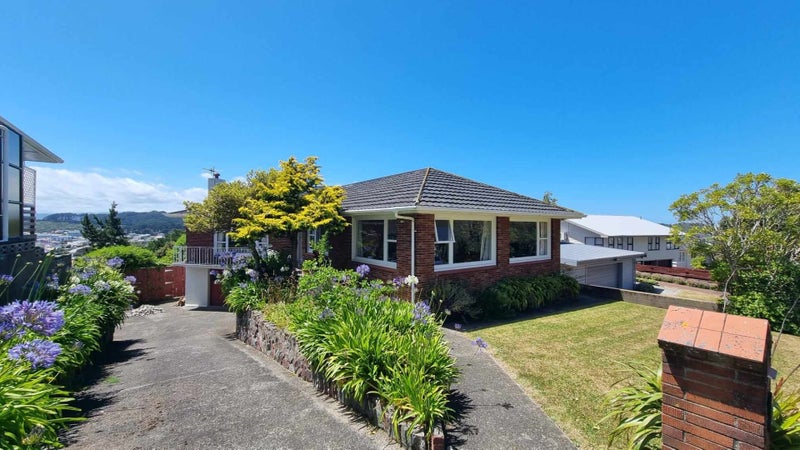 11 Breton Grove, Kingston, Wellington - Carousel 1