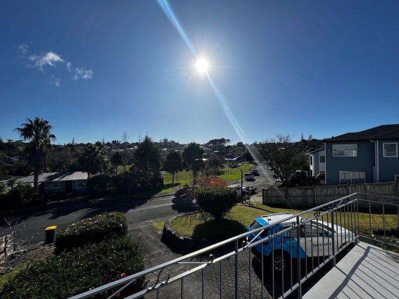 27 Linwood Avenue, Forrest Hill, Auckland - Carousel 2
