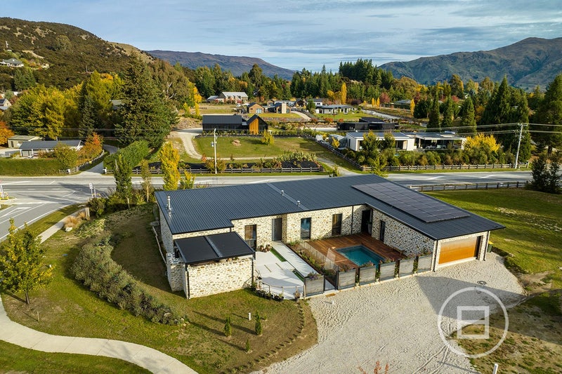 3 Mount Ida Place, Wānaka - Carousel 2