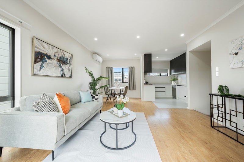 3/26 Binsted Road, New Lynn, Auckland - Carousel 1