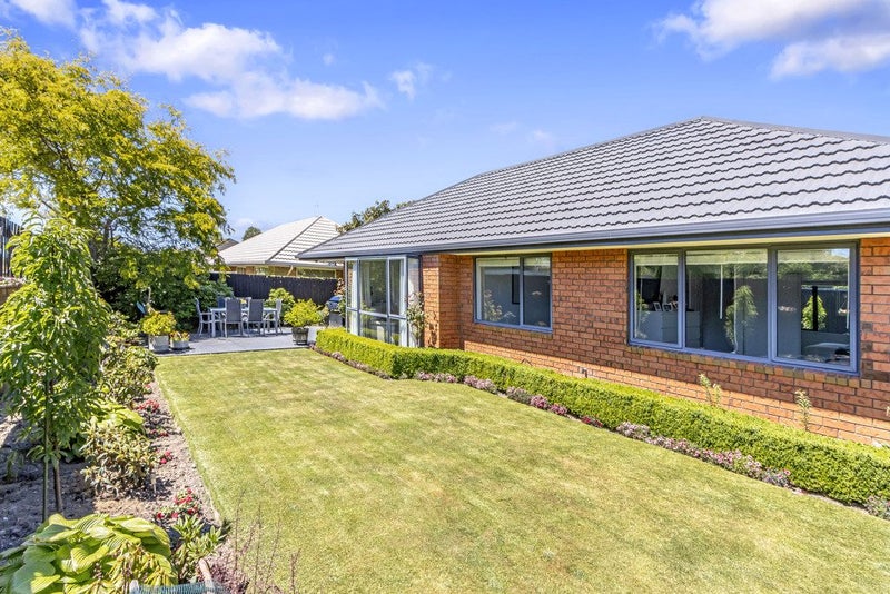 19 Farquhars Road, Redwood, Christchurch - Carousel 12