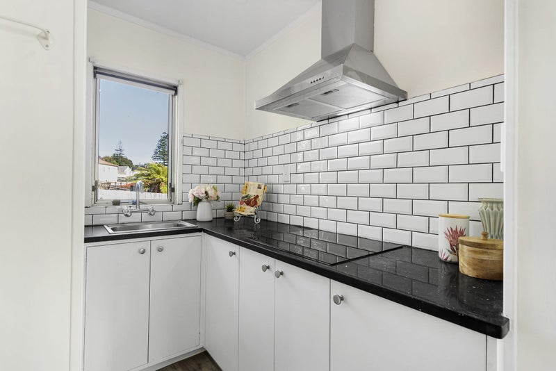 3 Hiseman Lane, Henderson, Auckland - Carousel 1
