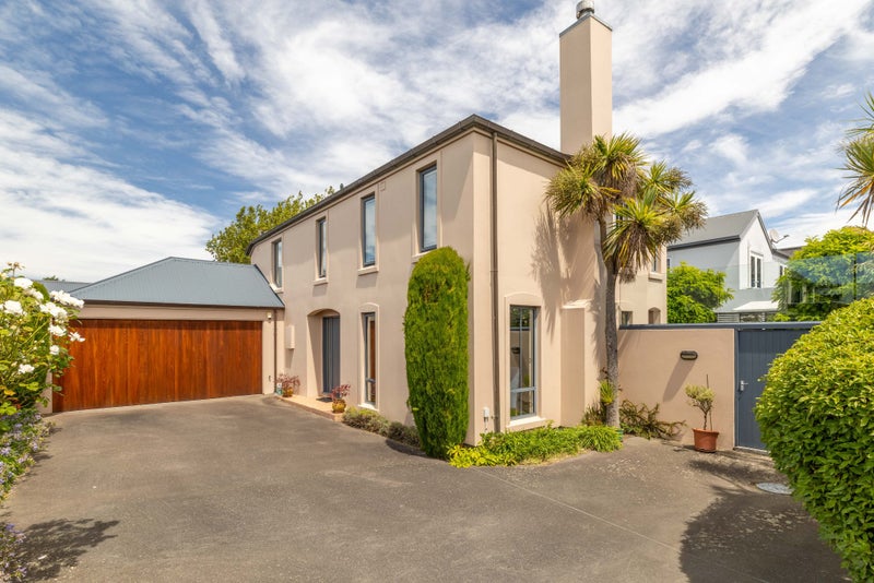 56 Hawkesbury Avenue, St Albans, Christchurch - Carousel 1