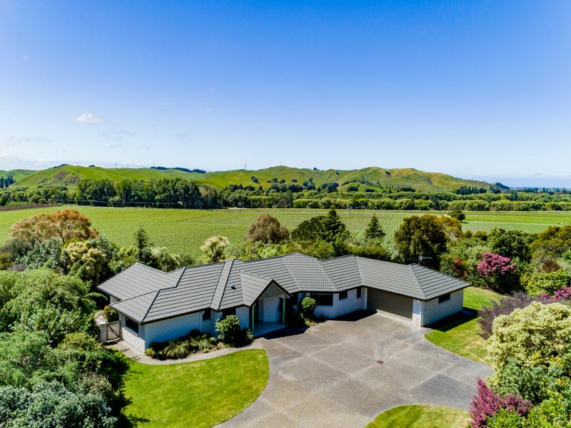 7 Breckenridge Lane, Puketapu - Carousel 1