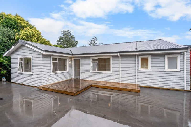 11 Tomin Road, Glenview, Hamilton - Carousel 1