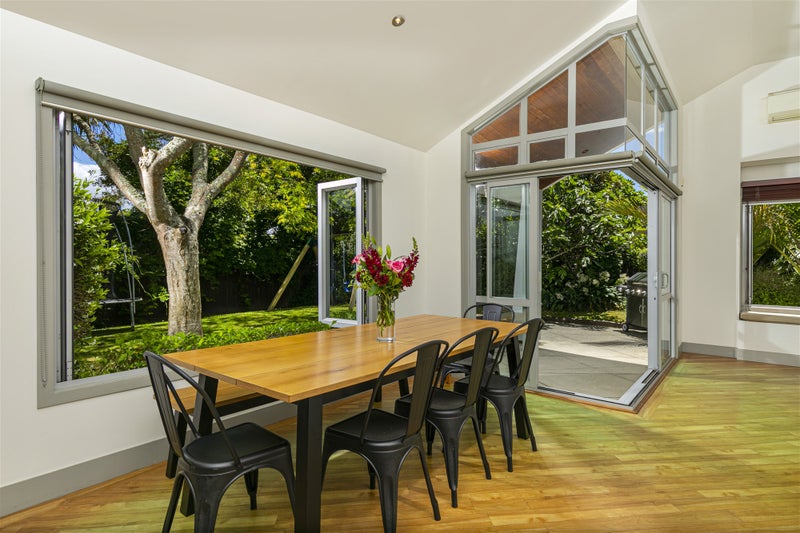 5 Steamer Place, Greenhithe, Auckland - Carousel 2