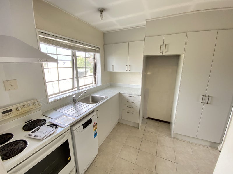 5/1243 Victoria Street, Whitiora, Hamilton - Carousel 1