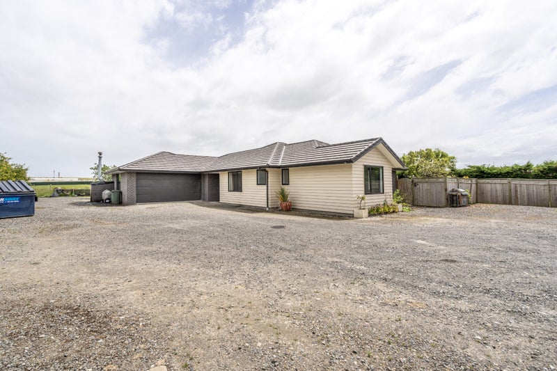 237 Steel Road, Lorneville, Invercargill - Carousel 25