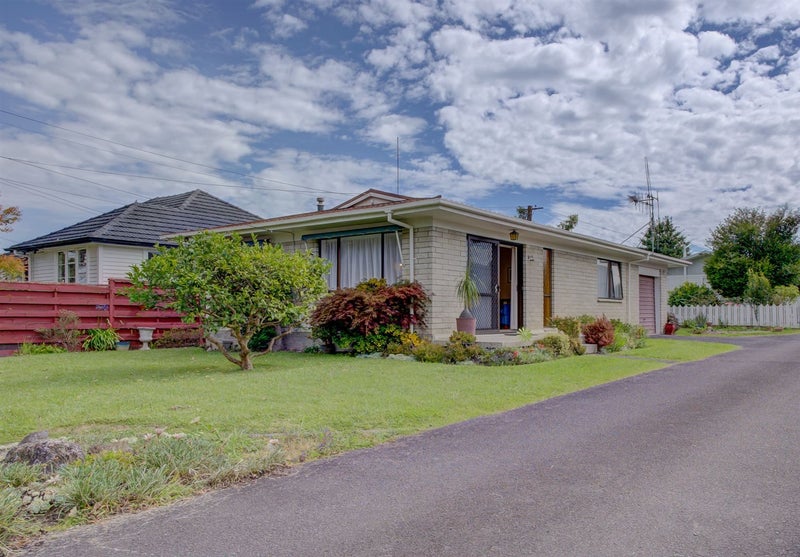 47 Herbert Road, Queenwood, Hamilton - Carousel 1