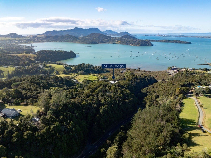 50 TE RONGO ROAD, PARUA BAY, WHANGAREI - Carousel 48