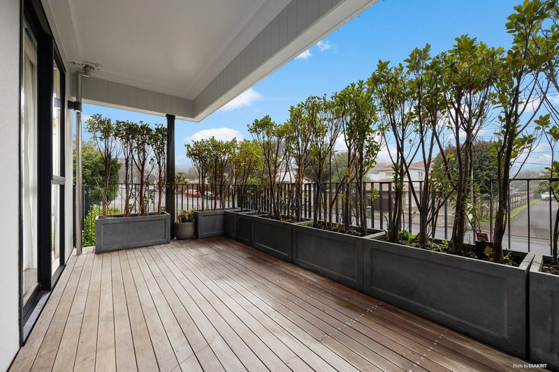 G06/987 Mount Eden Road, Three Kings, Auckland - Carousel 1