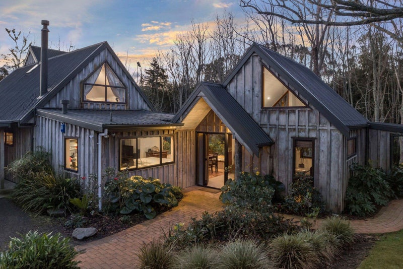 146 Work Road, Katikati - Carousel 33