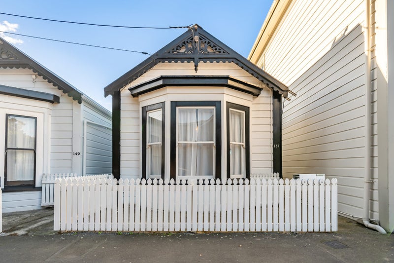 151 Tasman Street, Mount Cook, Wellington - Carousel 1