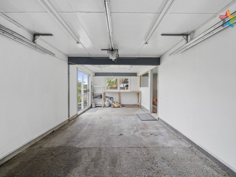 80 Mulberry Street, Normandale, Lower Hutt - Carousel 18