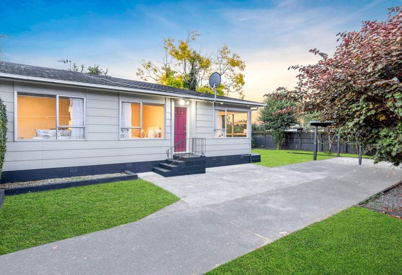 2/27 Waimana Road, Conifer Grove, Takanini - Carousel 1
