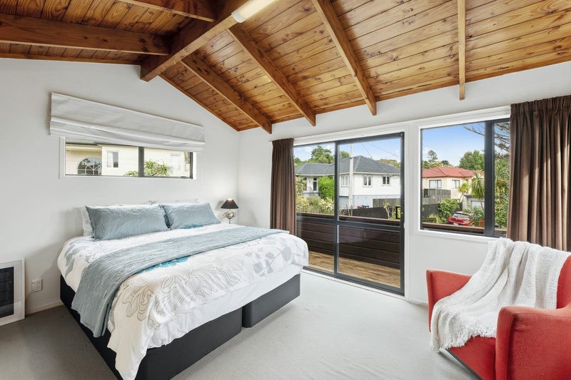 16A Batkin Road, New Windsor, Auckland - Carousel 1