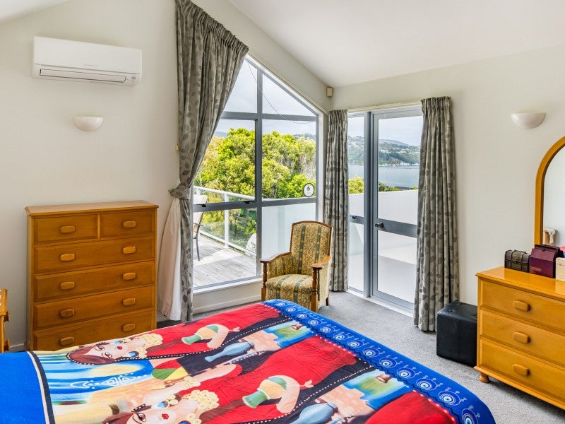 2 Saint Ives Drive, Camborne, Porirua - Carousel 26