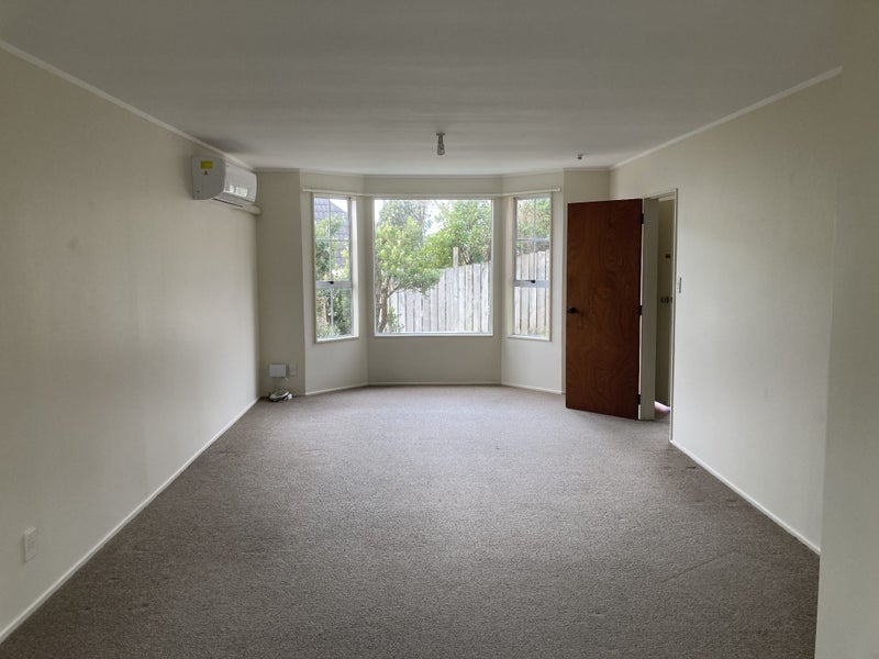 63B Nalanda Crescent, Broadmeadows, Wellington - Carousel 2