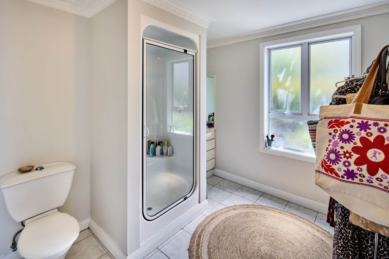 5 Kio Crescent, Hataitai, Wellington - Carousel 23