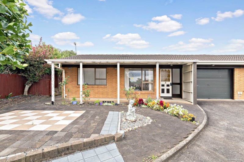 2/6 Aberfeldy Avenue, Highland Park, Auckland - Carousel 1