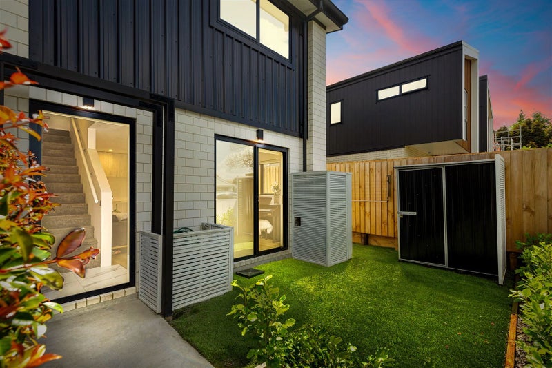 87A Beach Road, Te Atatū Peninsula, Auckland - Carousel 9