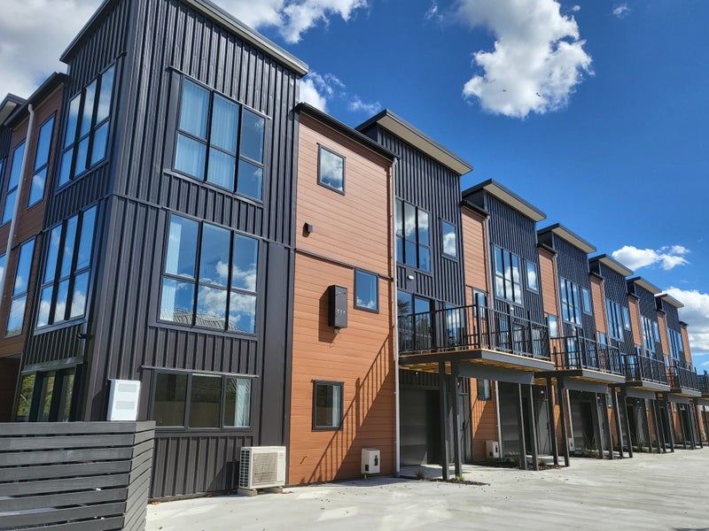 2/183 Knighton Road, Hillcrest, Hamilton - Carousel 1
