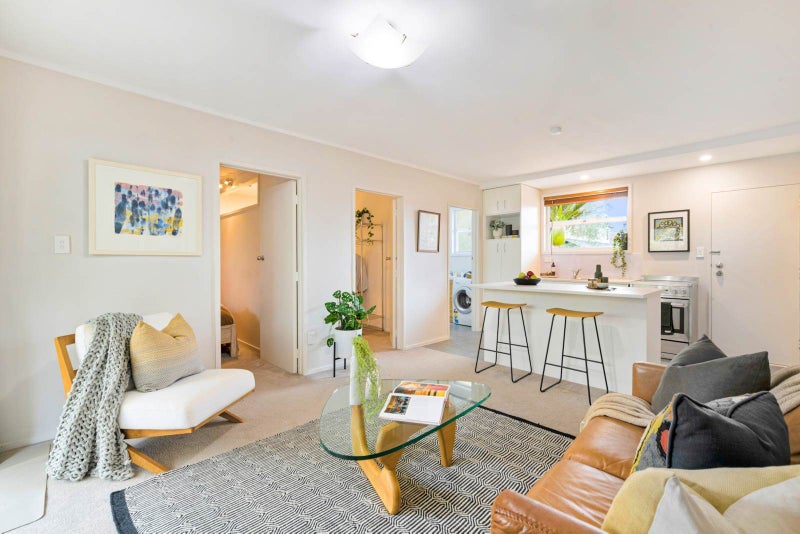 7/69A Landscape Road, Mount Eden, Auckland - Carousel 1