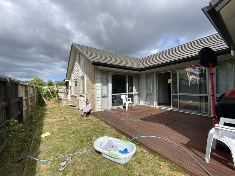 18 Whekau Drive, Takanini, Auckland - Carousel 15