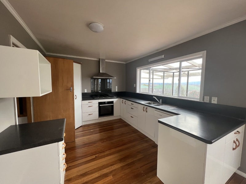 8 Kipling Crescent, Stoke, Nelson - Carousel 2
