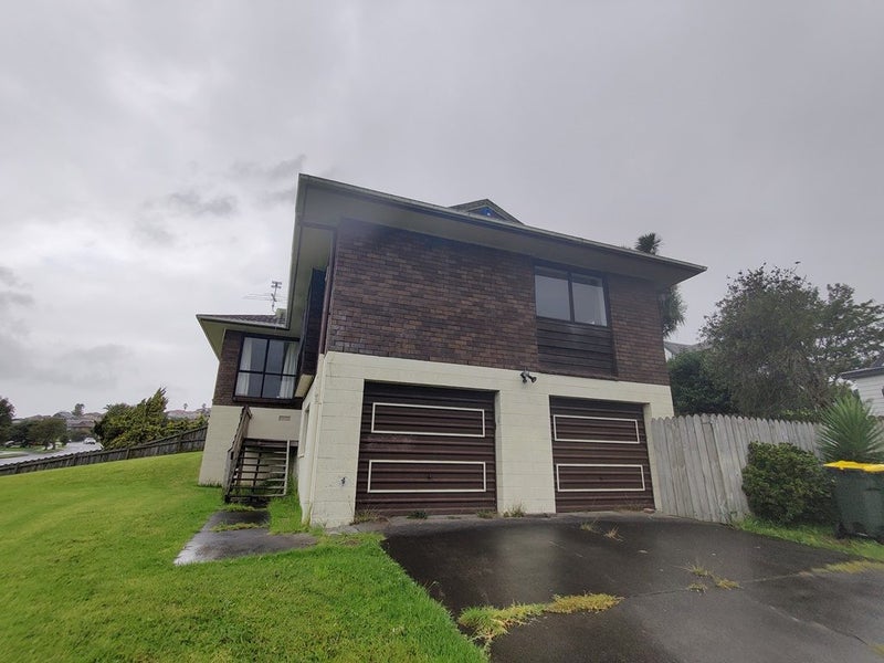 92 Aviemore Drive, Highland Park, Auckland - Carousel 1