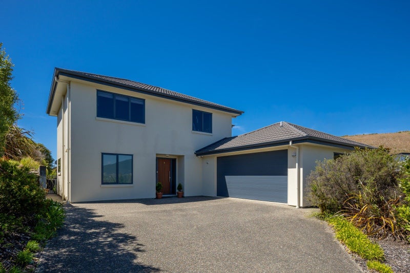 1 Crown Terrace, Britannia Heights, Nelson - Carousel 25