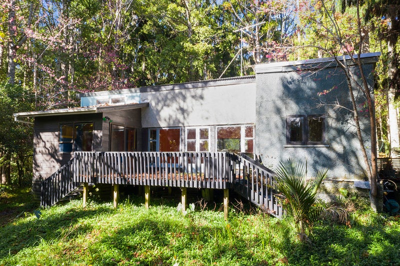 725 West Coast Road, Oratia, Auckland - Carousel 1