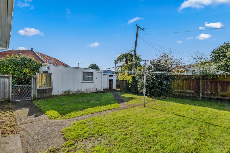 13 Mitchell Street, Epuni, Lower Hutt - Carousel 12