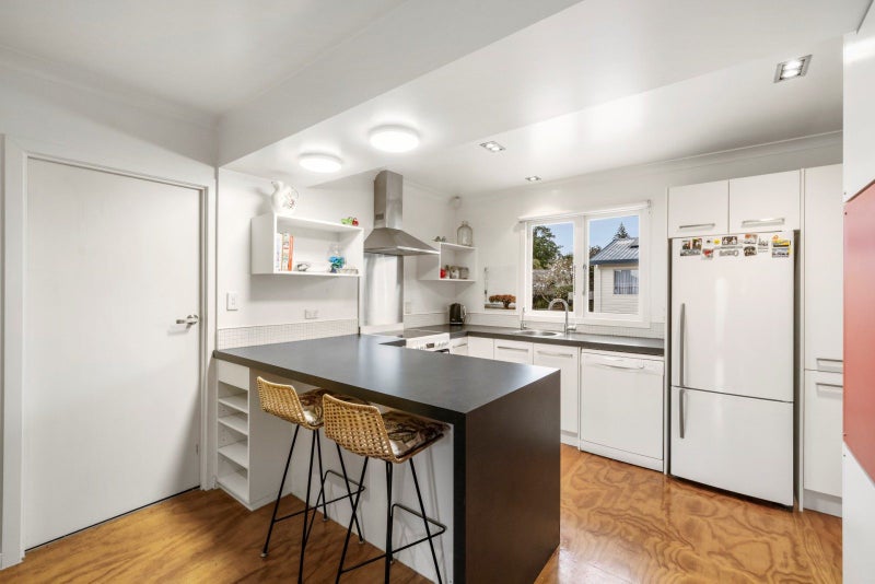 44 Bellevue Road, Brookfield, Tauranga - Carousel 2