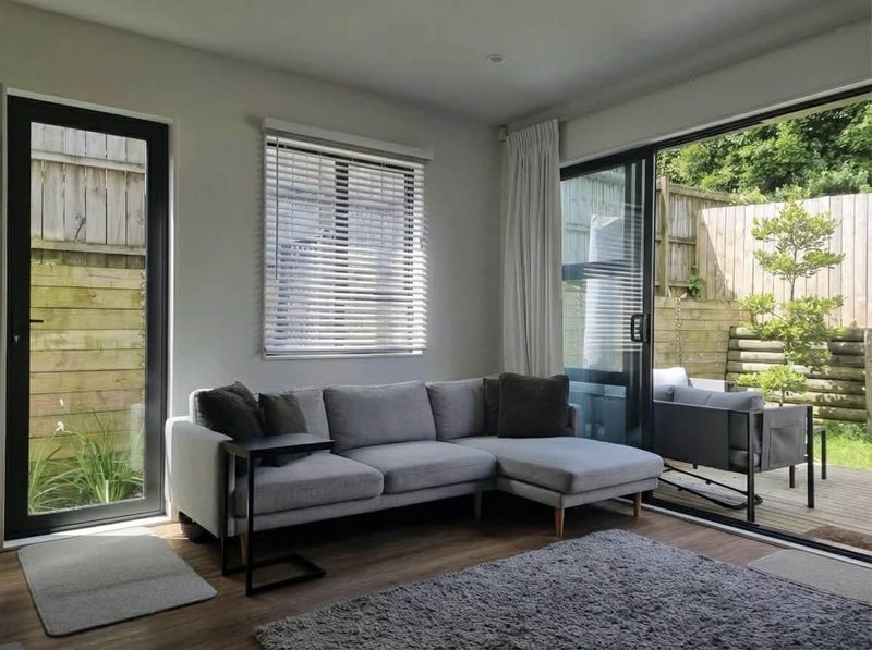 7/22 Coniston Avenue, Te Atatu South, Auckland - Carousel 2