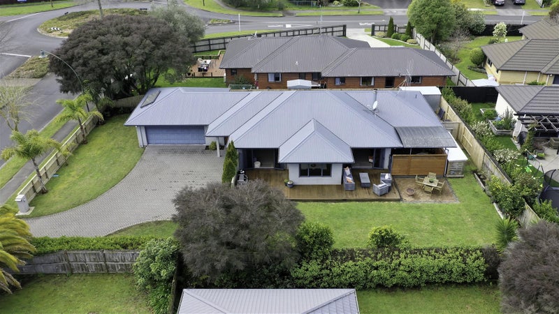 8 Farringdon Avenue, Rototuna North, Hamilton - Carousel 15