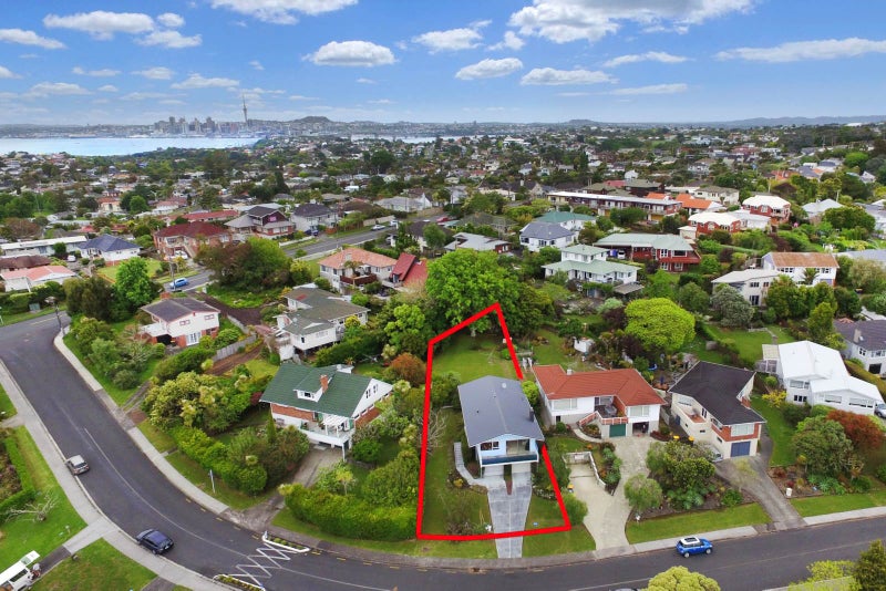 6 Alton Avenue, Hillcrest, Auckland - Carousel 2