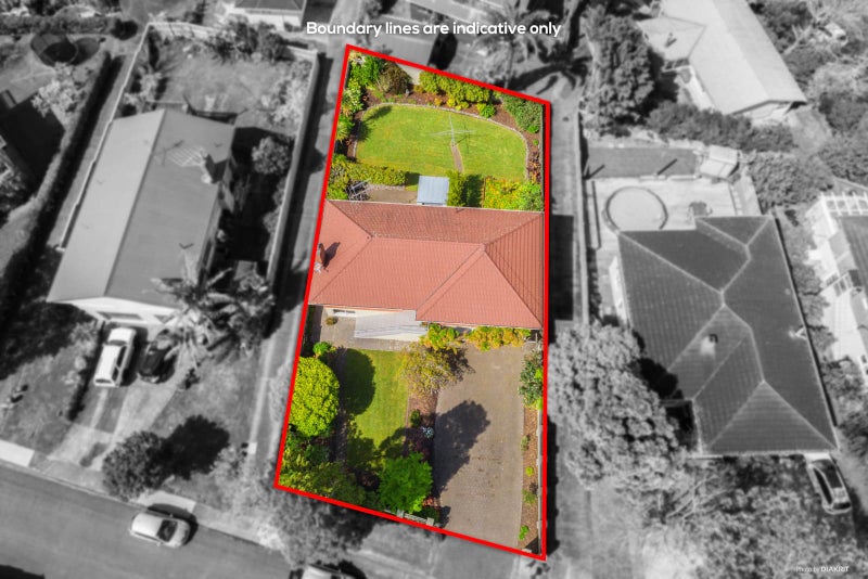 14 James Evans Drive, Northcote, Auckland - Carousel 2